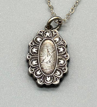 Load image into Gallery viewer, Vintage Victorian Style Sterling Silver Pendant
