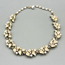 Load image into Gallery viewer, Vintage Jewelcraft Beaded Leaf Choker Necklace