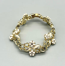 Load image into Gallery viewer, Vintage Jewelcraft Beaded Floral Cluster Bracelet