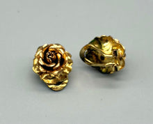 Load image into Gallery viewer, Vintage Gold tone Rose clip on earrings