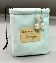 Load image into Gallery viewer, Vintage Teardrop Pearl Drop Necklace