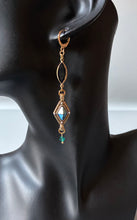 Load image into Gallery viewer, Lumiére Vintage Deco Drop Earrings