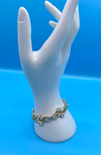 Load image into Gallery viewer, Vintage Jewelcraft Beaded Floral Cluster Bracelet