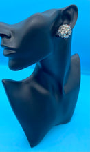 Load image into Gallery viewer, Vintage Rhinestone Starburst clip on earrings