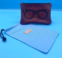 Load image into Gallery viewer, Burgundy & black glasses pouch