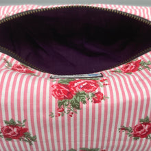 Load image into Gallery viewer, Vintage rose print vanity bag