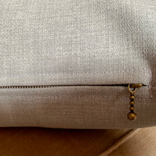 Load image into Gallery viewer, Linen tranquility bird cushion