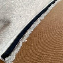 Load image into Gallery viewer, Linen tranquility bird cushion