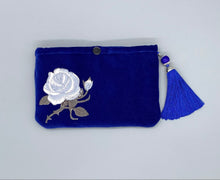Load image into Gallery viewer, Dark blue velvet pouch