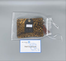 Load image into Gallery viewer, Leopard print pouch