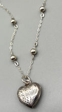Load image into Gallery viewer, Vintage Sterling Silver Heart Locket and Bead Necklace
