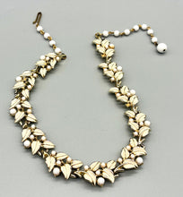 Load image into Gallery viewer, Vintage Jewelcraft Beaded Leaf Choker Necklace

