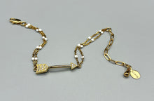 Load image into Gallery viewer, Crystal Arrow Bracelet
