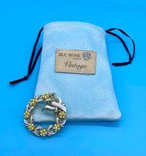 Load image into Gallery viewer, Vintage Jewelcraft Enamel Flower Wreath Brooch
