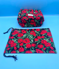Load image into Gallery viewer, Red tulip print vanity bag
