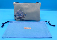 Load image into Gallery viewer, Pistachio leather rose pouch
