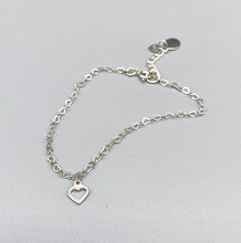 Load image into Gallery viewer, Heart Silver Bracelet
