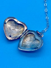 Load image into Gallery viewer, Vintage Sterling Silver Heart Locket Drop Necklace
