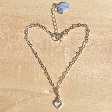 Load image into Gallery viewer, Silver heart chain bracelet
