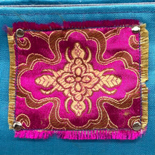 Load image into Gallery viewer, Turquoise linen pouch
