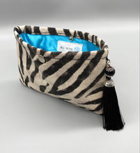 Load image into Gallery viewer, Black and White zebra pouch
