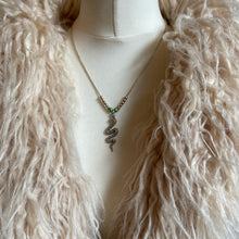 Load image into Gallery viewer, Antique silver snake green bead necklace
