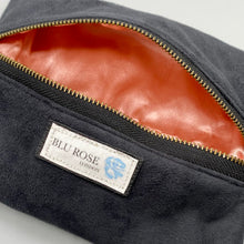 Load image into Gallery viewer, Black suede texture pouch bag
